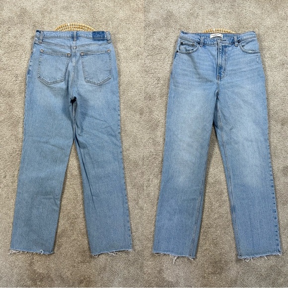 Abercrombie & Fitch The 90s Straight Ultra High Rise Jean Raw Hem in Blue 29/8R - Picture 2 of 16